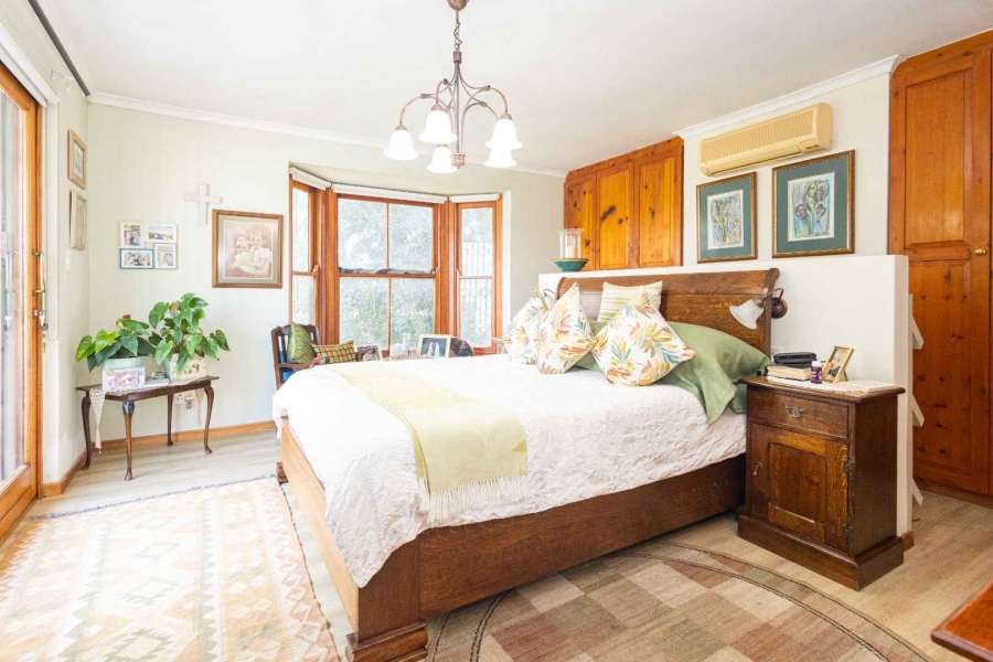 4 Bedroom Property for Sale in Panorama Western Cape